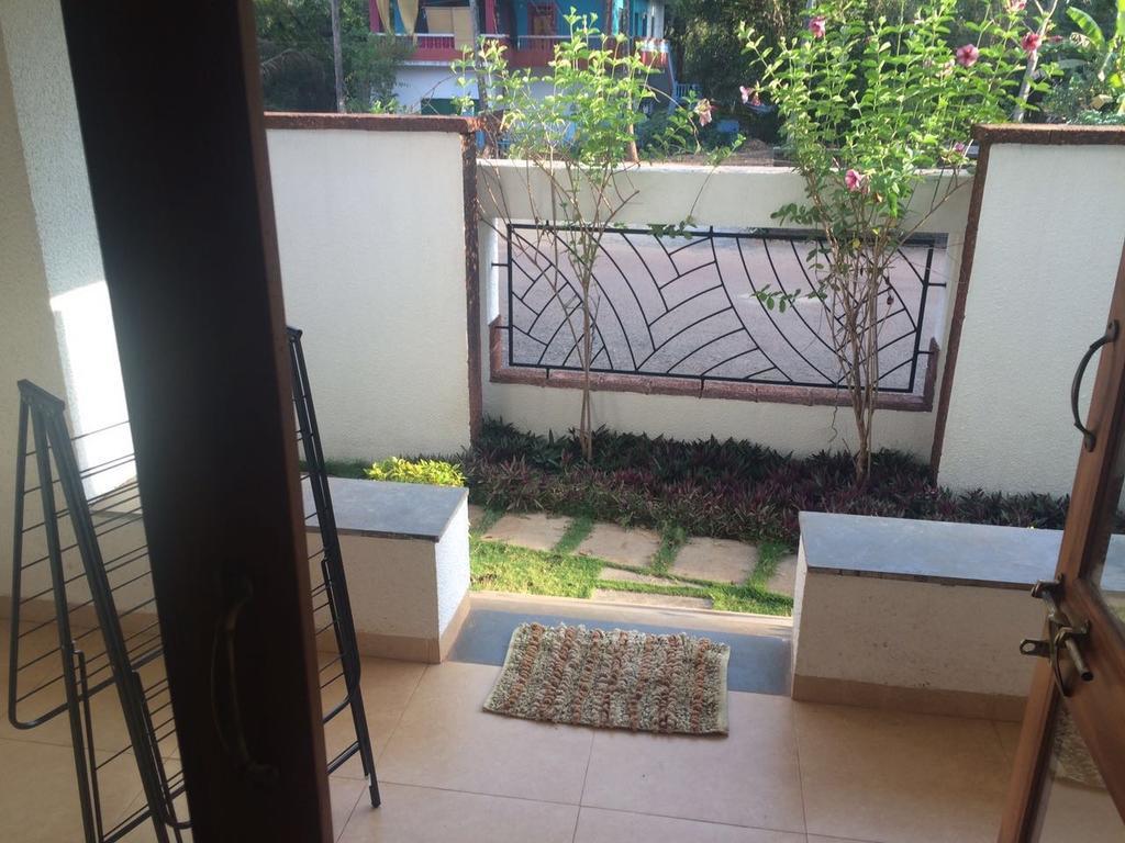 Pool And Garden Facing Apartment In Riviera Foothills Near Baga, 아르포라 외부 사진
