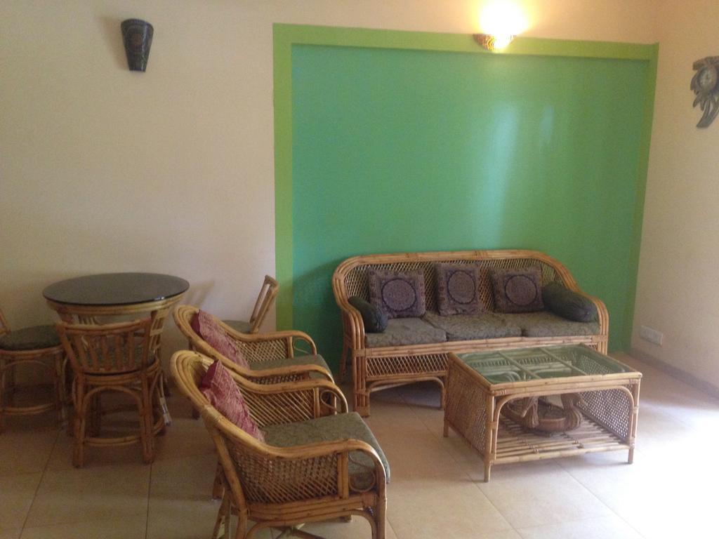 Pool And Garden Facing Apartment In Riviera Foothills Near Baga, 아르포라 외부 사진